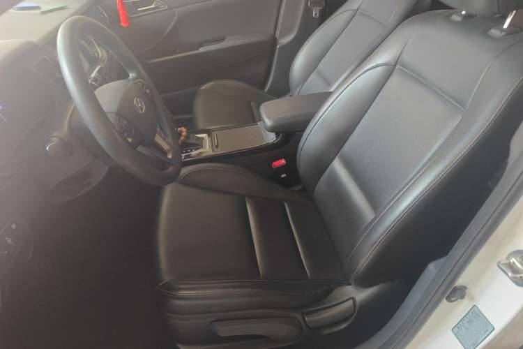 Used Hyundai Mistra 2014 1.8L Automatic Smart GLS
