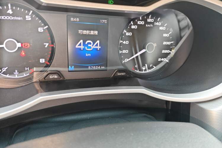 Used Geely Auto Emgrand GL 2018 1.8L Manual Elite Smart Connectivity Version Odometer Close Up