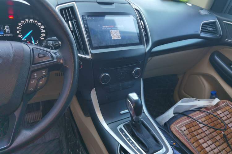 Used Ford Edge 2018 EcoBoost 245 Two-Wheel-Drive Titanium 5-Seater China V Standard Audio And AC Panel