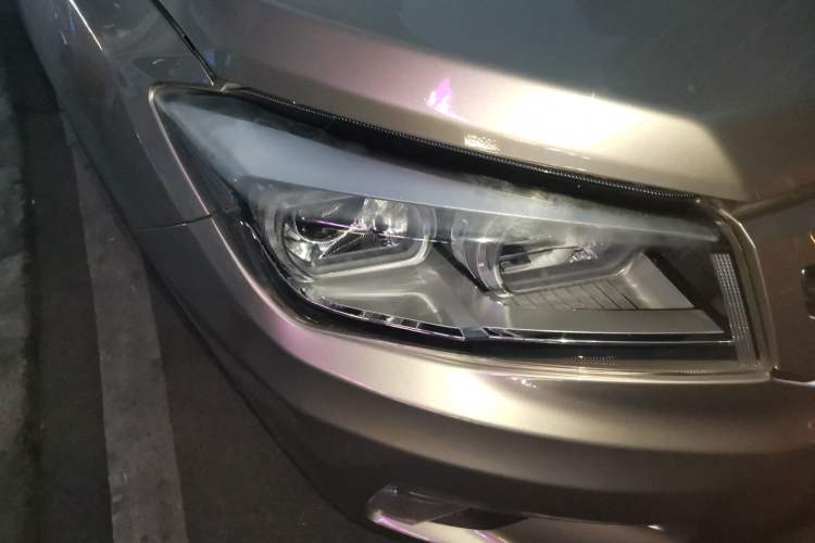 Used CHANGAN CS75 2015 1.8T Automatic 4x4 Prestige Model China V Emission Standard