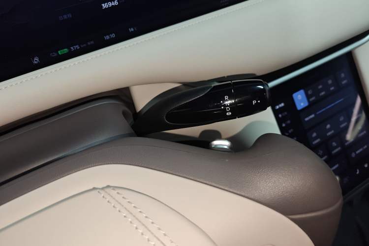 Used IM LS6 2023 Max Standard Edition