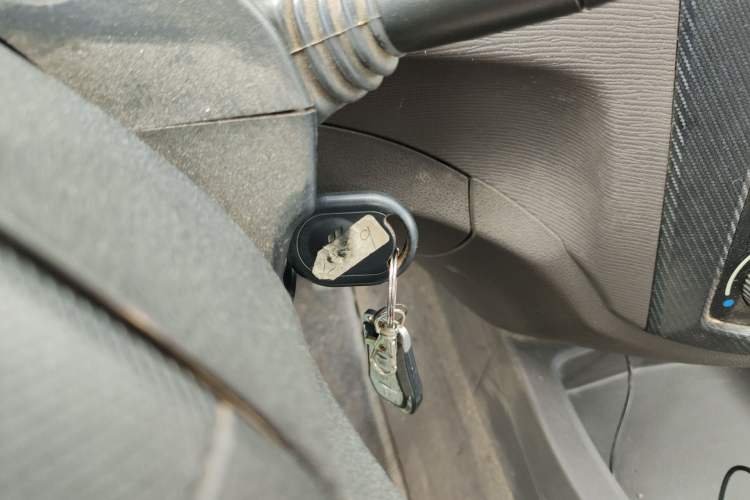 Used Wuling Hongguang 2015 1.5L S Basic Version China V Standard Vehicle Key