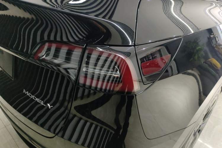 Used Tesla Model Y 2023 Rear-Wheel-Drive Version