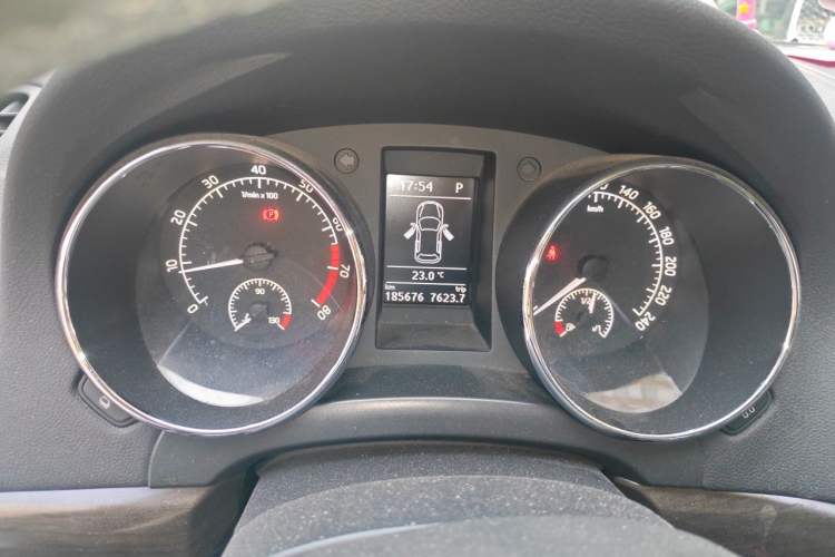 Used Skoda Yeti 2014 1.4 TSI DSG Phantom Edition
