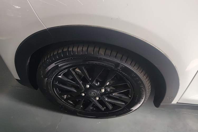 Used Chery QQ Little Ant 2024 321km Love Edition Left Front Wheel Hub