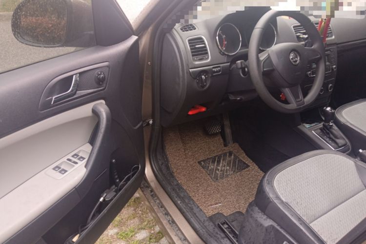 Used Skoda Yeti 2016 1.4TSI DSG Advanced Edition Driver Seat