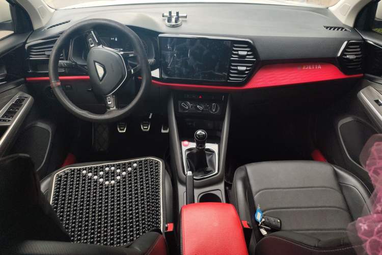 Used Jetta VS5 2019 280TSI Manual Enjoyment Model
