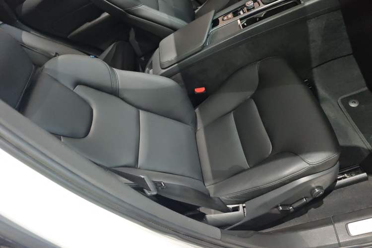 Used Volvo XC60 2021 T5 4x4 Smart Luxury Edition