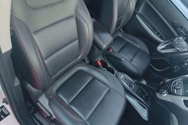 Used Changan CS35 2016 1.6L Automatic Luxury Model China V Standard
