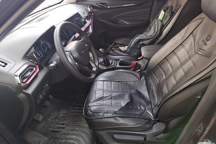 Used Oshan X5 2021 1.6L Manual Luxury Model