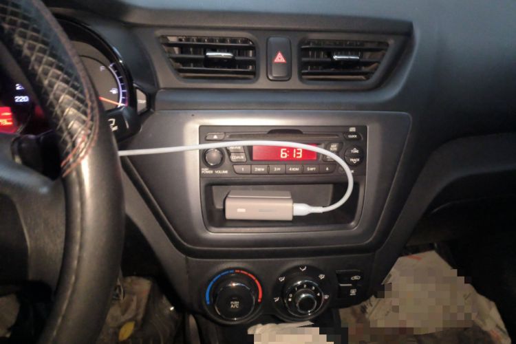 Used Kia K2 2012 Sedan 1.4L MT GLS Commemorative Edition Audio And AC Panel