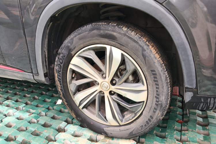 Used CHANGAN CS75 PLUS 2020 1.5T Automatic Luxury Version Right Front Wheel Hub