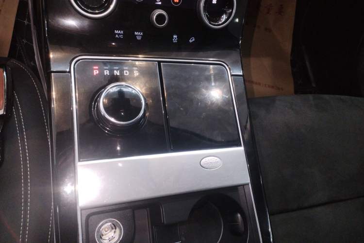 Used Land Rover Range Rover Velar 2019 250 PS
