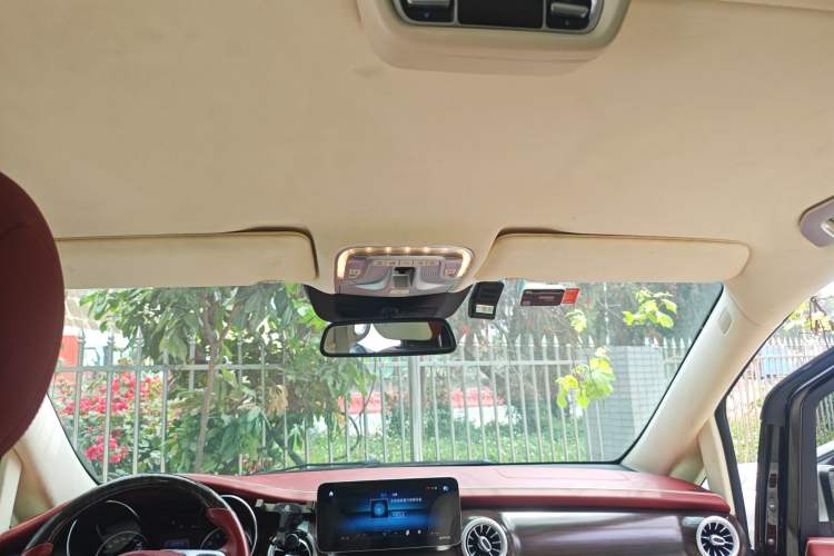 Used Mercedes-Benz V-Class 2021 V 260 Prestige Edition Headliner