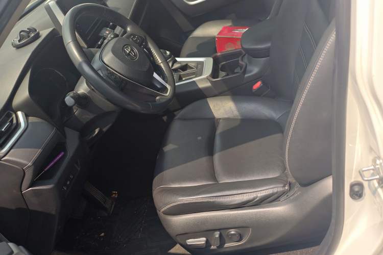 Used Toyota RAV4 2020 2.0L CVT Two-Wheel Drive Fashion PLUS Edition Left Front Seat