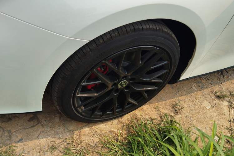 Used MG 7 2026 Model 2.0T Trophy+ Super Sports Edition Left Front Wheel Hub