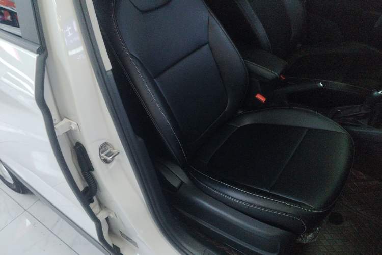 Used Skoda Kamiq 2018 1.5L Automatic Standard Version China V Emission Standard Right Front Seat