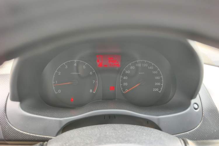 Used Hyundai Verna (older generation) 2014 1.4L Manual Smart GLS Trim Instrument Cluster