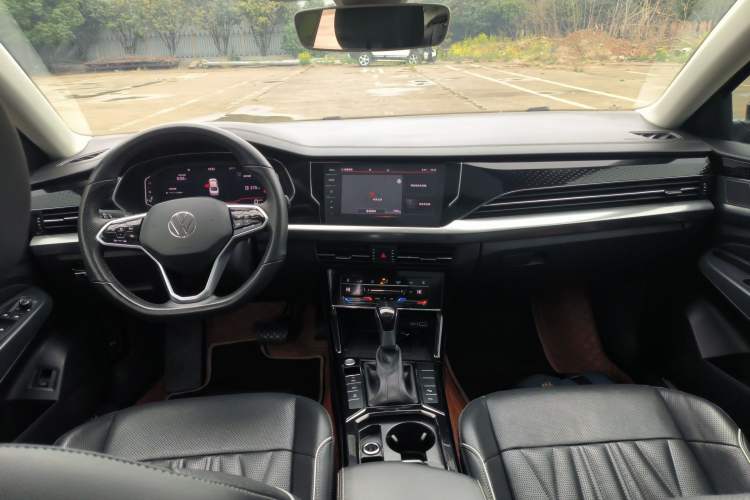 Used Volkswagen Passat 2022 330TSI Luxury Edition
