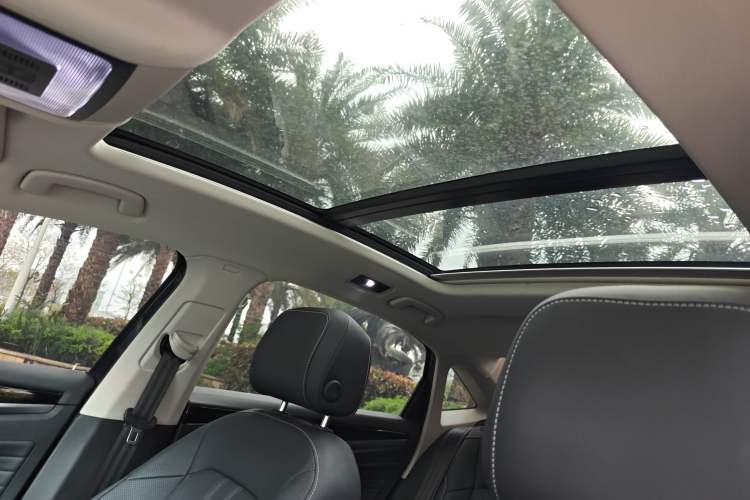 Used Volkswagen Passat 2025 Outstanding Model 330TSI Starry Elite Edition Headliner