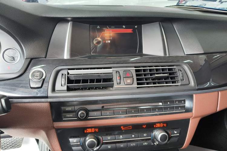 Used BMW 5 Series 2017 520Li Elegant Edition
