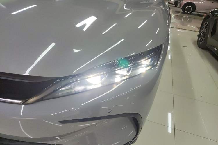 Used BYD Han 2025 DM-i Smart Drive 125KM Prestige Model