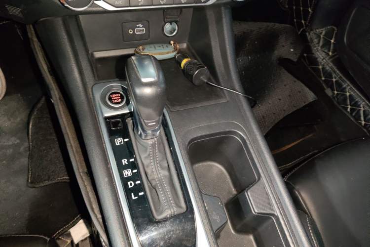 Used Nissan Sylphy 2021 1.6L XL CVT Enjoyment Edition Gear Lever