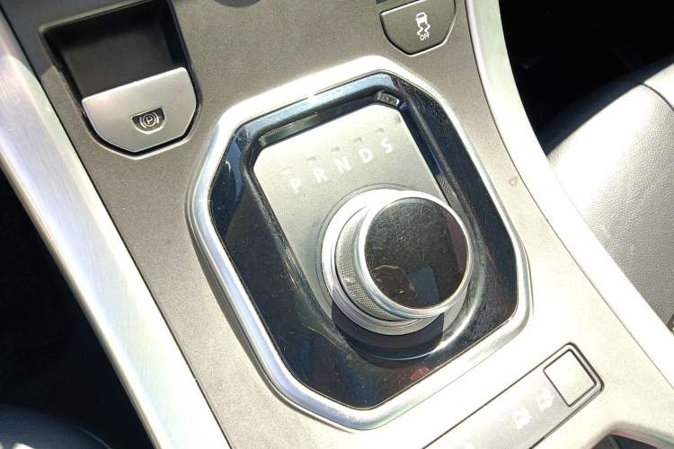 Used Land Rover Range Evoque 2015 2.0T Five-Door Fashion Edition Gear Lever