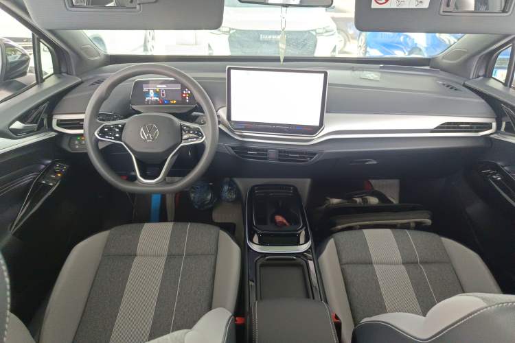 Used Volkswagen ID.4 CROZZ 2025 Pure Edition Center Console