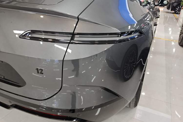 Used Avatr 12 2025 Ultra Extended-Range Edition
