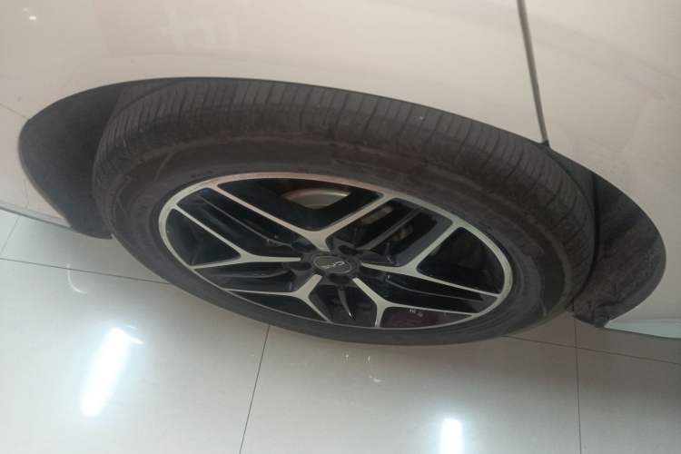 Used BYD Seal 06 New Energy 2025 EV 545KM Flagship Edition Right Rear Wheel Hub