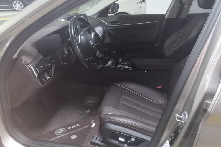 Used BMW 5 Series 2021 530Li Leading Luxury Package Left Front Seat