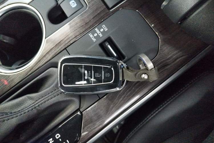 Used Toyota Highlander 2022 Dual-Engine 2.5L Four-Wheel Drive Supreme Edition 7-Seater
