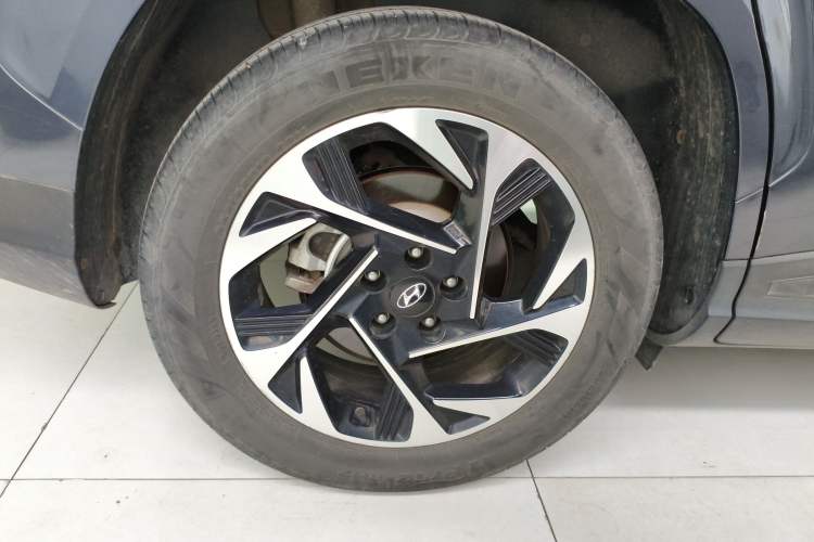 Used Hyundai Custo 2021 270TGDi Prestige LUX Right Rear Wheel Hub