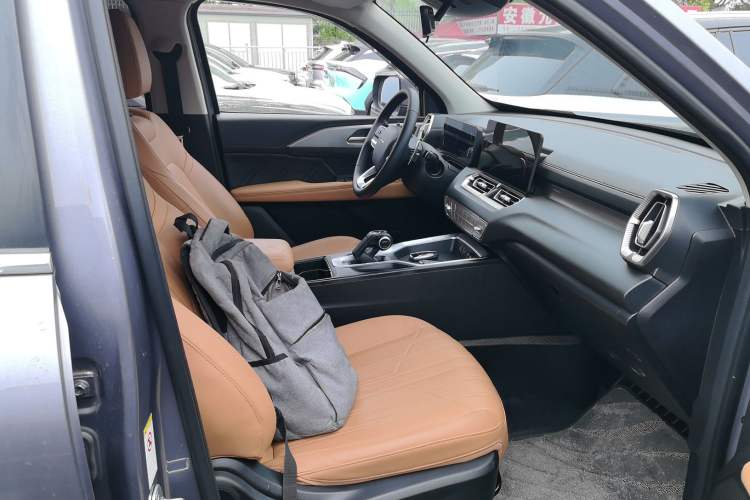 Used Haval H5 2023 2.0T Automatic All-Wheel Drive LinkedIn Gasoline Right Front Seat