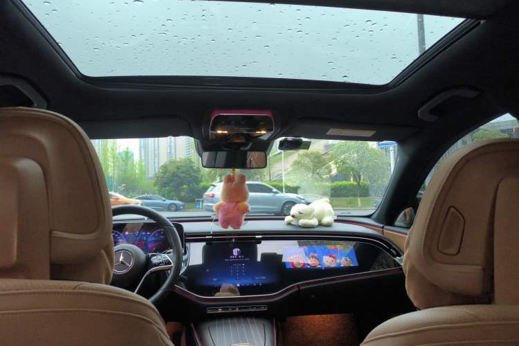 Used Mercedes-Benz E-Class 2024 E 300 L Luxury Model Headliner