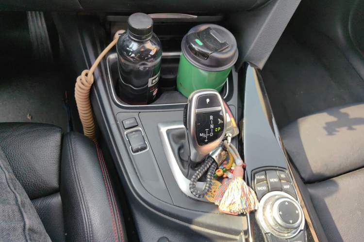 Used BMW 3 Series 2013 320i Sport Design Package Gear Lever