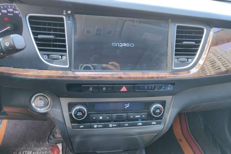 Used Hyundai Mistra 2014 1.8L Automatic Deluxe DLX Model
