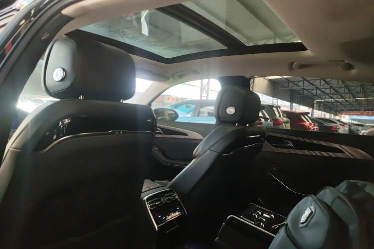 Used Hongqi H9 2020 2.0T Smart Connect Flagship Edition
