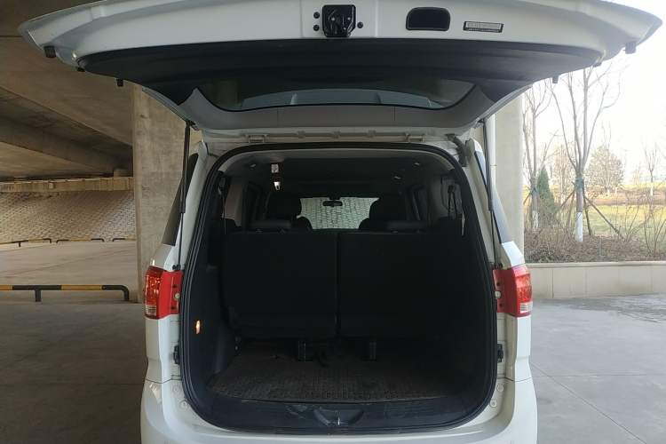 Used SAIC MAXUS G10 2019 Facelift PLUS 2.0T Automatic Elite Edition China VI