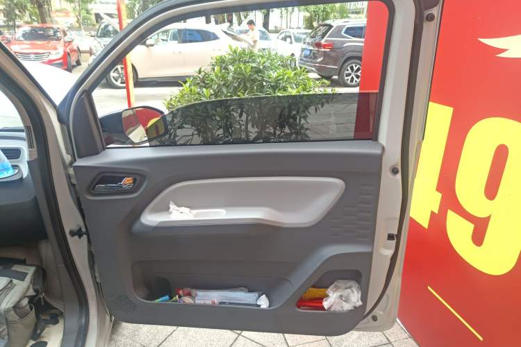 Used Wuling Hongguang MINIEV 2022 Macaron Premium Model – Lithium Iron Phosphate