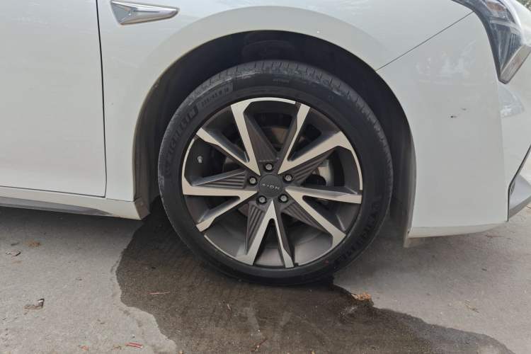 Used AION S Plus 2022 80 Tech Edition
