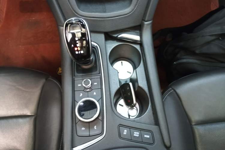 Used Cadillac XT5 2020 28T Four-Wheel Drive Luxury Version