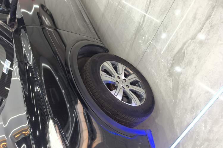 Used GAC Trumpchi GS7 2017 320T Two-Wheel-Drive Luxury Smart Connectivity Model