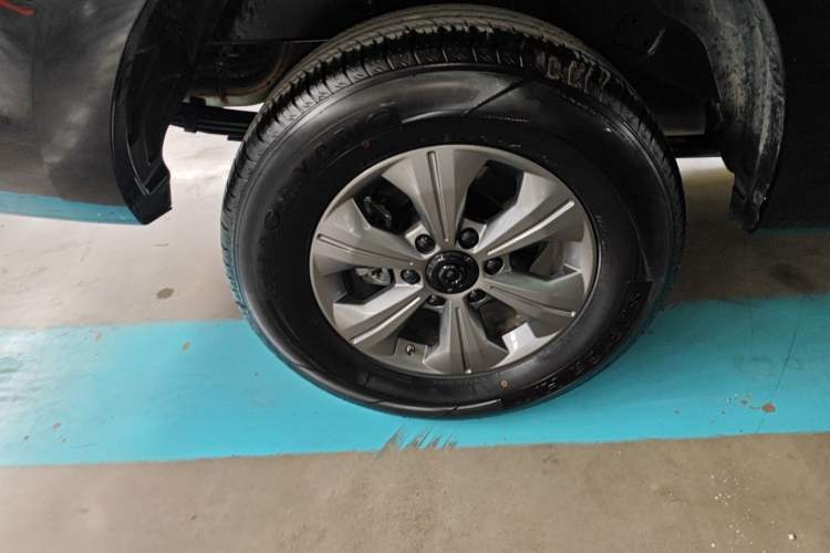 Used Great Wall Poer 2024 2.4T Commercial Version Automatic Diesel 4x4 Elite Edition Right Rear Wheel Hub