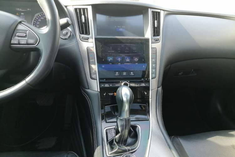 Used Infiniti Q50 2014 2.0T Luxury Edition