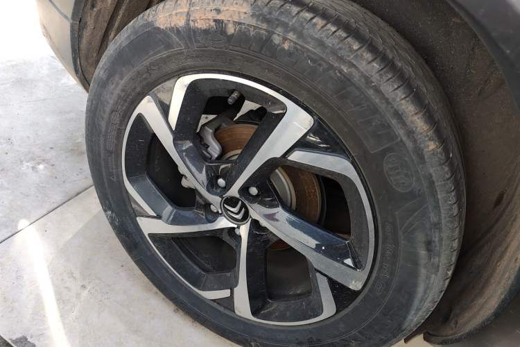 Used Citroen C5 AIRCROSS 2017 380THP Luxury Model Right Rear Wheel Hub