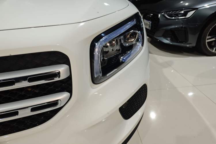 Used Mercedes-Benz GLB 2023 GLB 220 Fashion Model