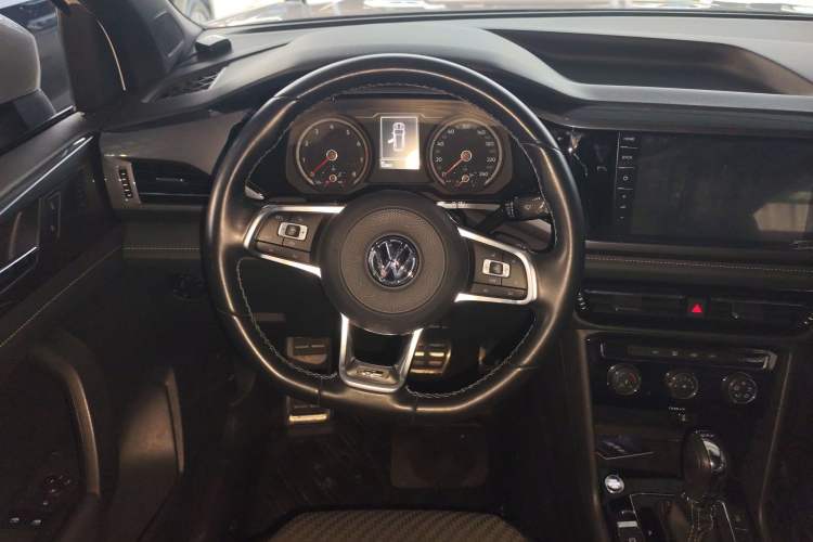 Used Volkswagen Tharu 2020 280TSI Two-Wheel Drive R-Line China VI Standard
