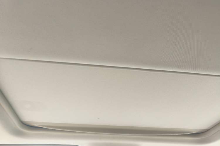 Used Buick GL8 2018 28T Luxury Model China VI Standard Headliner